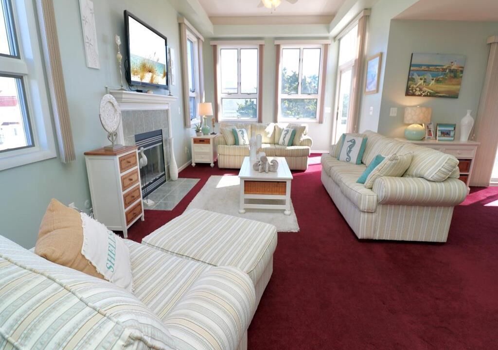 Photo of Livingroom in Ship Bottom