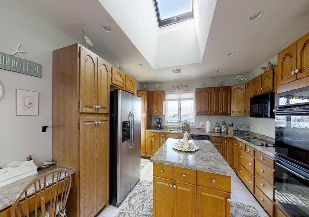 Photo of Kitchen in Ship Bottom