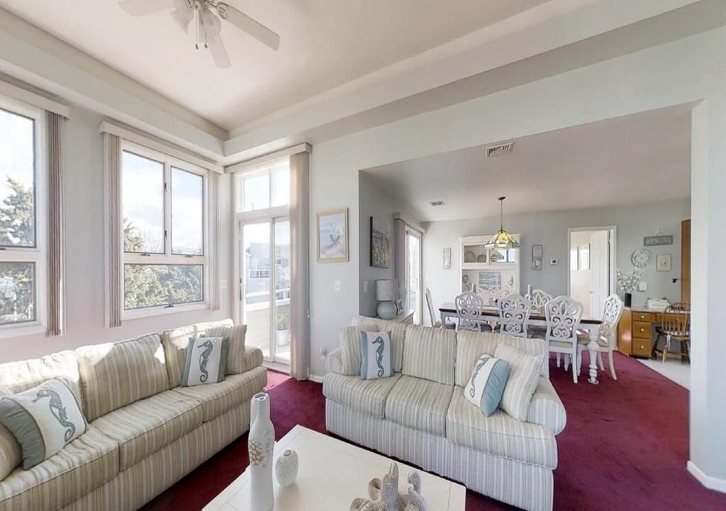 Photo of Livingroom in Ship Bottom