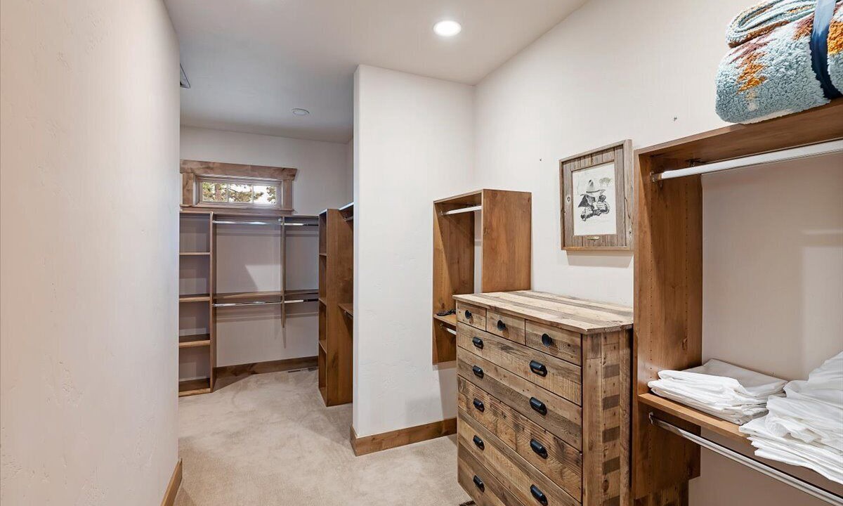 Photo of Others in Eureka