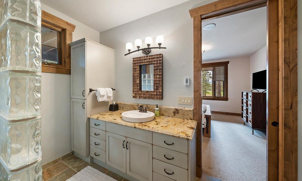 Photo of Bathroom in Eureka