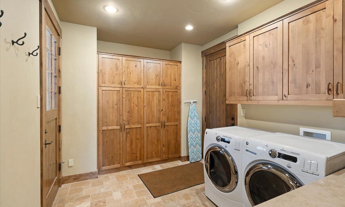 Photo of Bedroom in Eureka