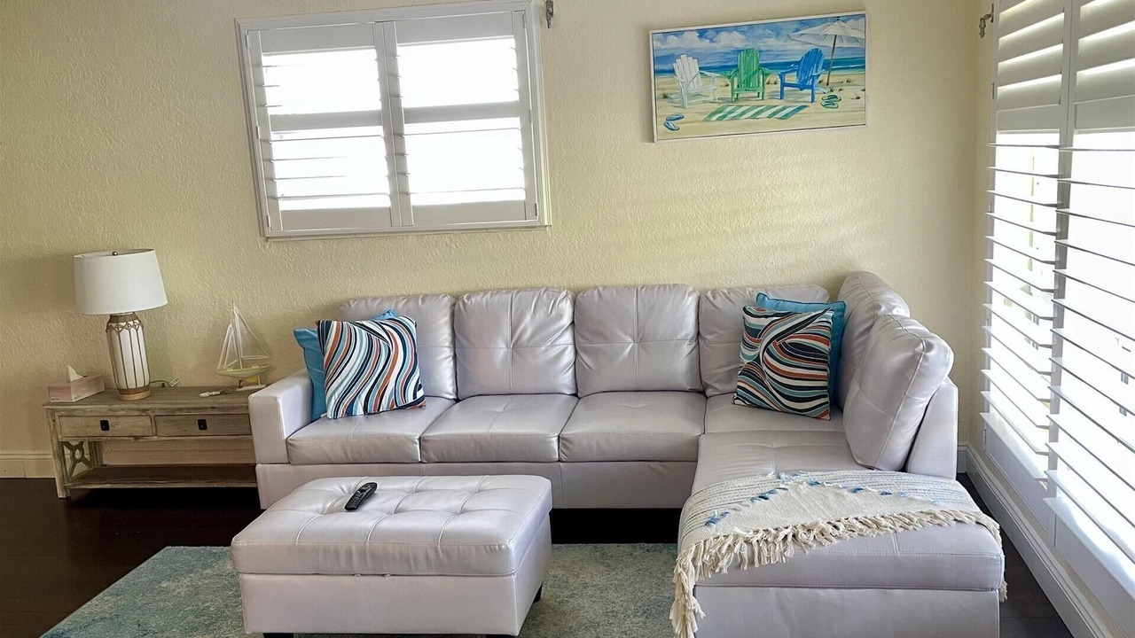 Photo of Livingroom in Imperial Point
