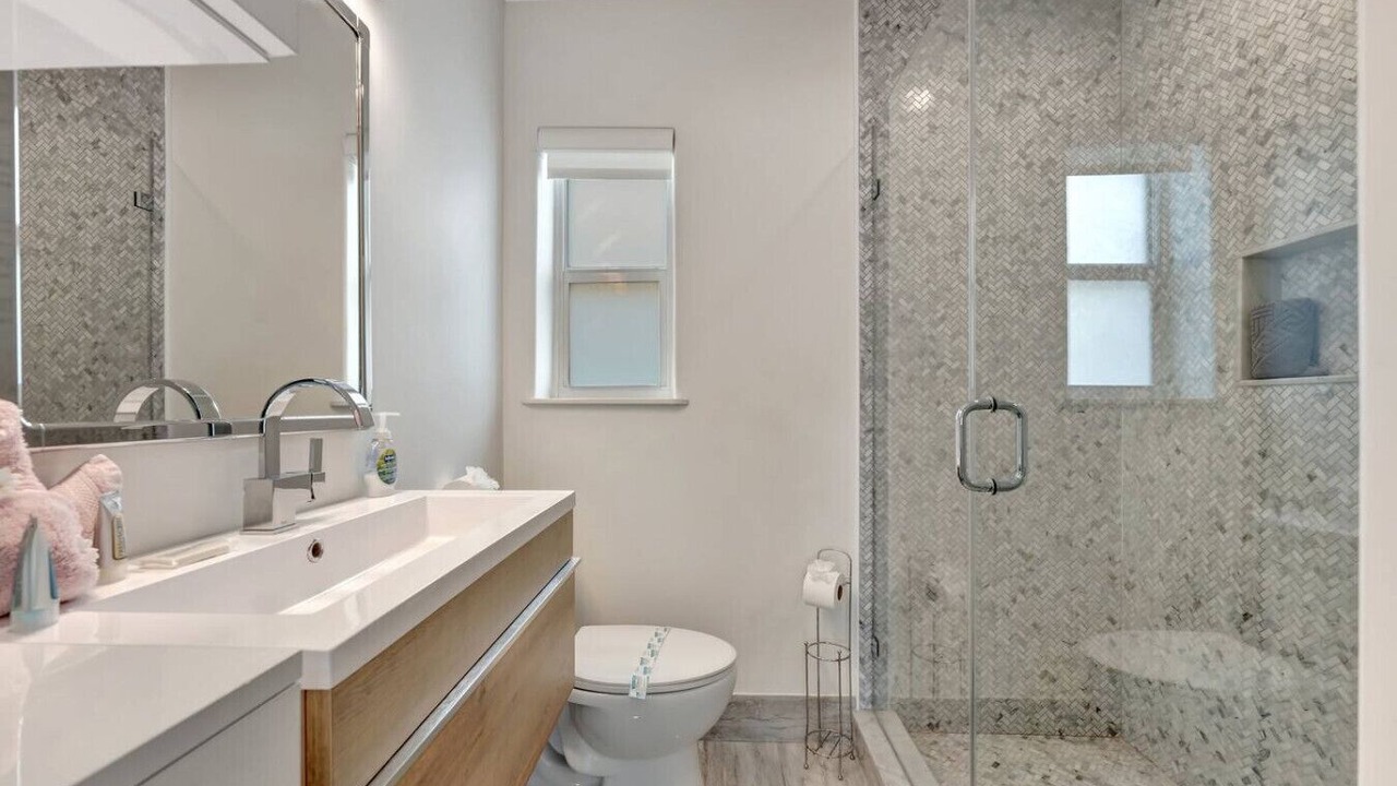 Photo of Bathroom in Victoria Park