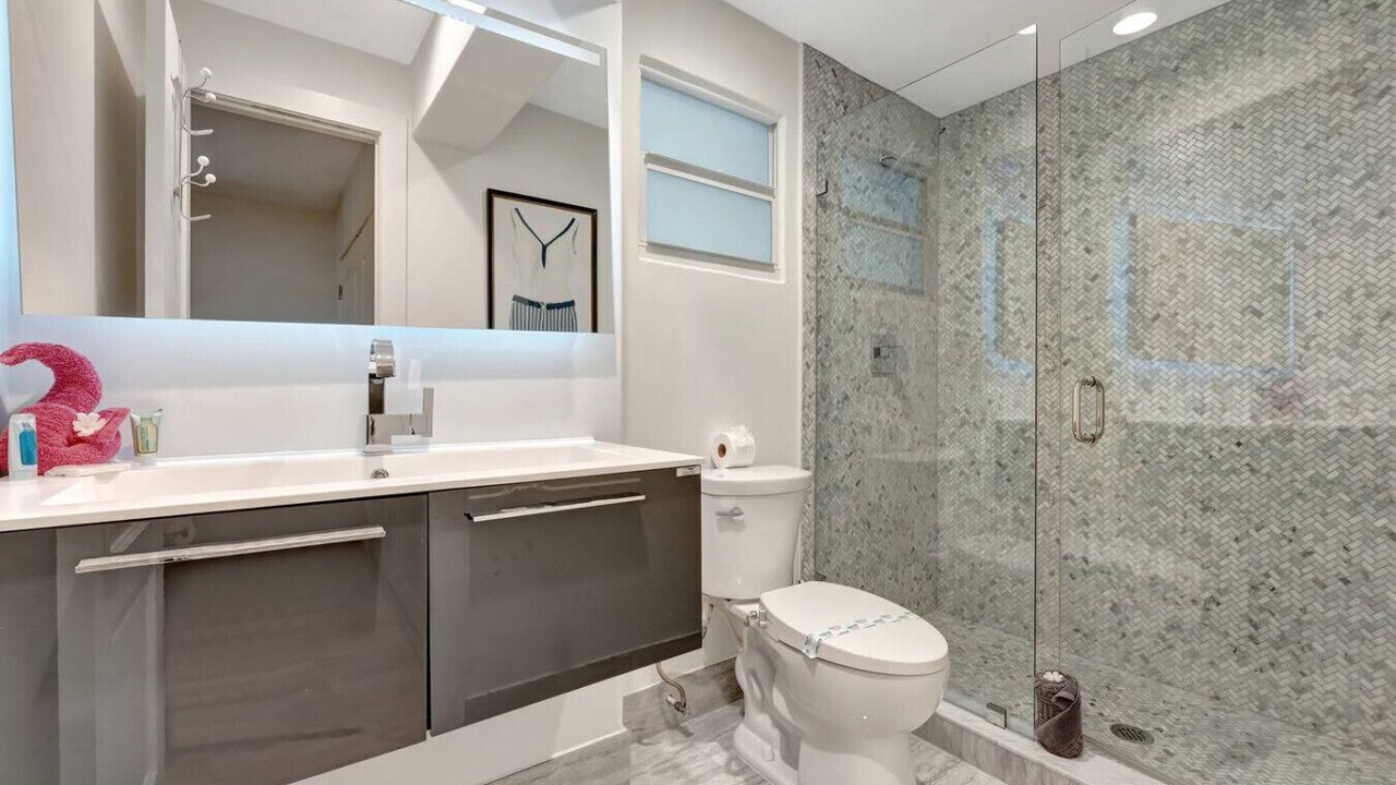 Photo of Bathroom in Victoria Park