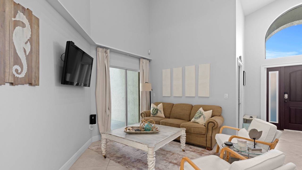 Photo of Livingroom in Delray Beach Shores