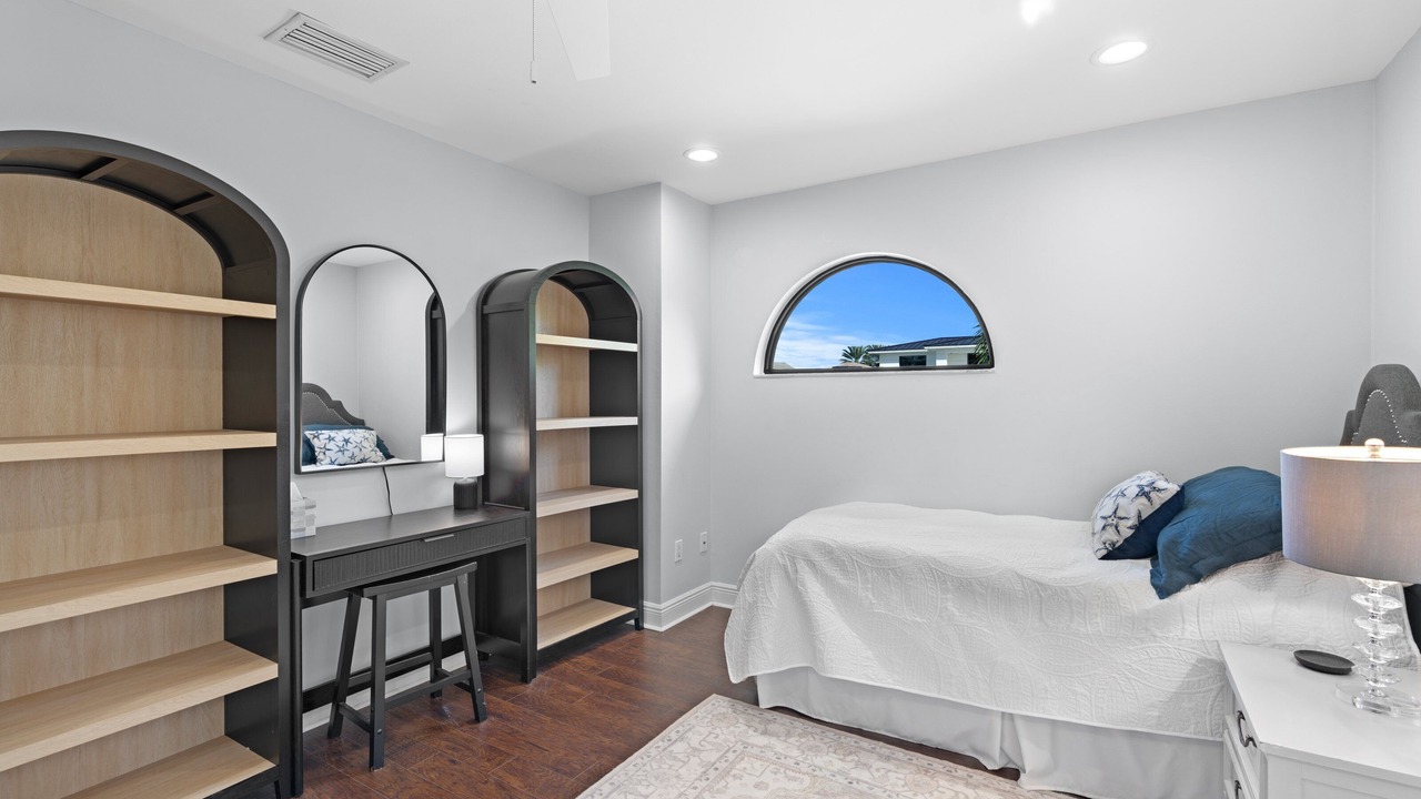 Photo of Bedroom in Delray Beach Shores