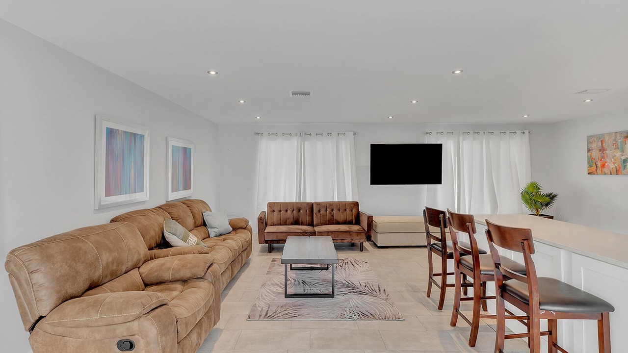 Photo of Livingroom in South Lake