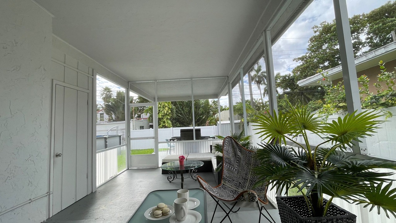 Photo of Patio Balcony in South Lake