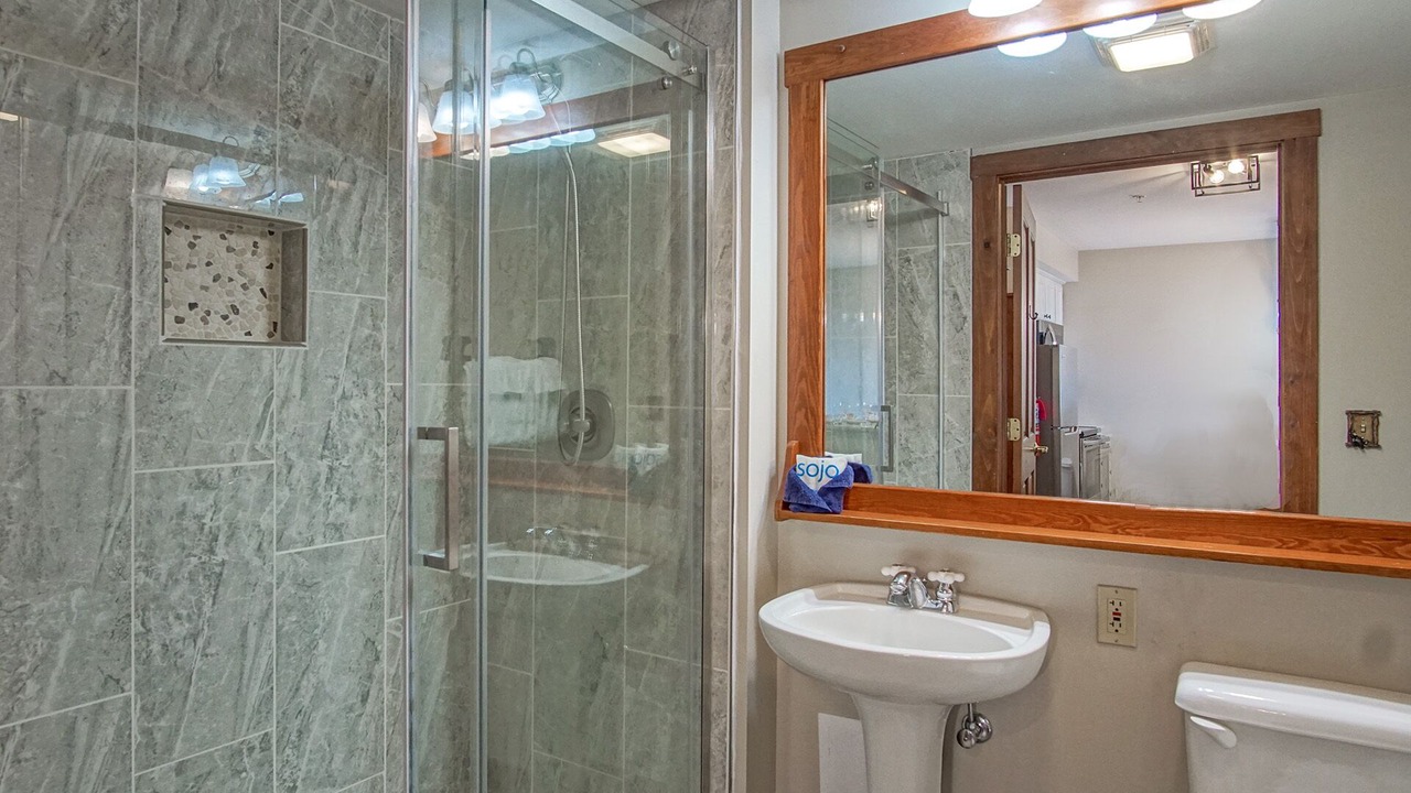 Photo of Bathroom in Edray