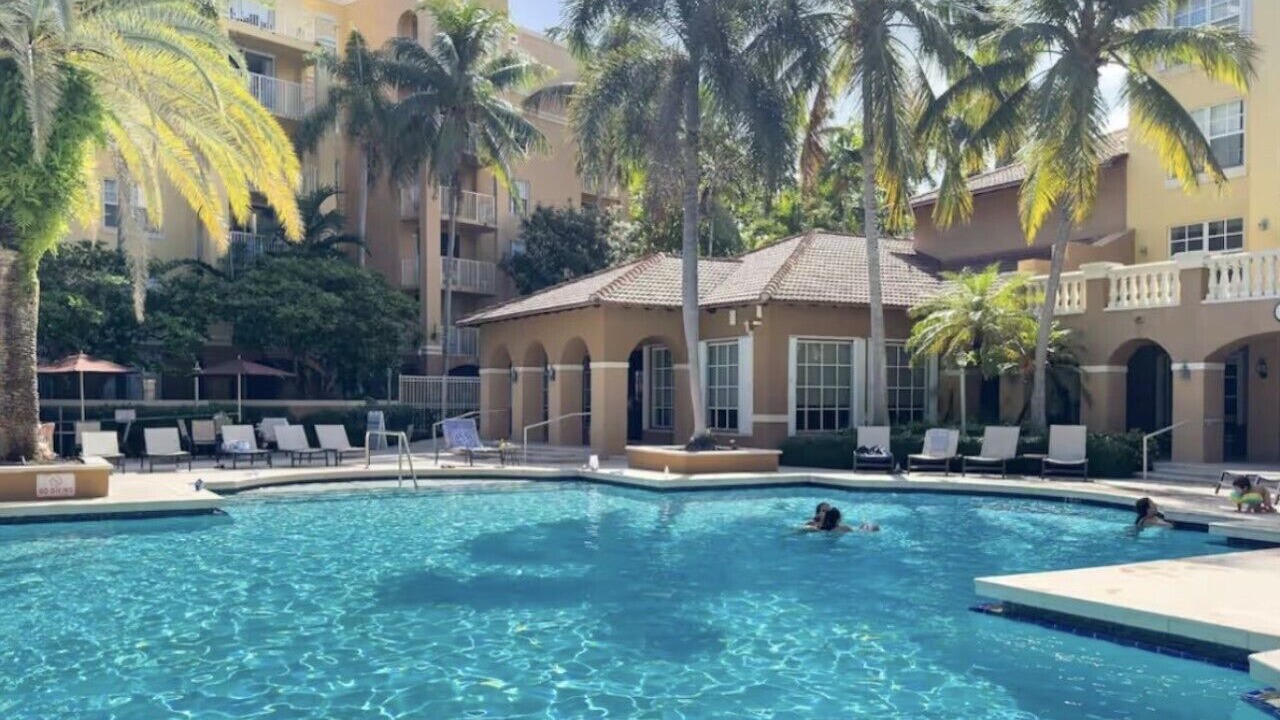 Photo of Others in Aventura