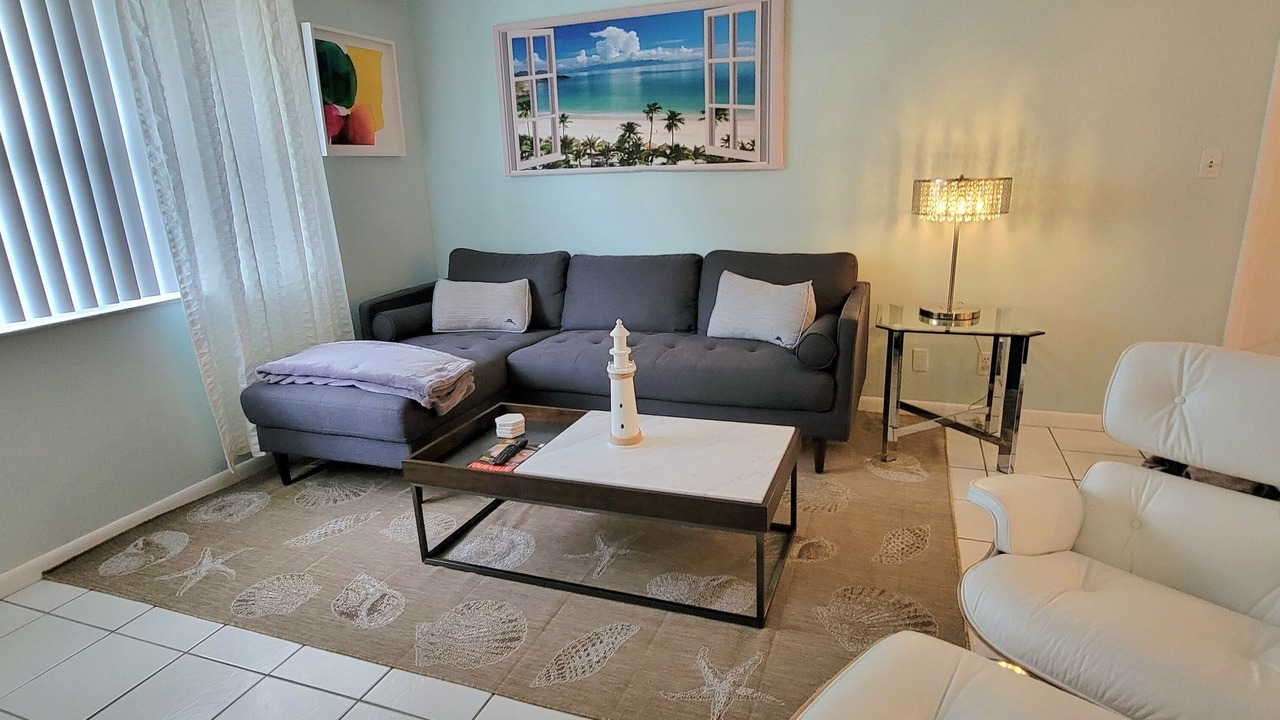 Photo of Livingroom in Harbor Village