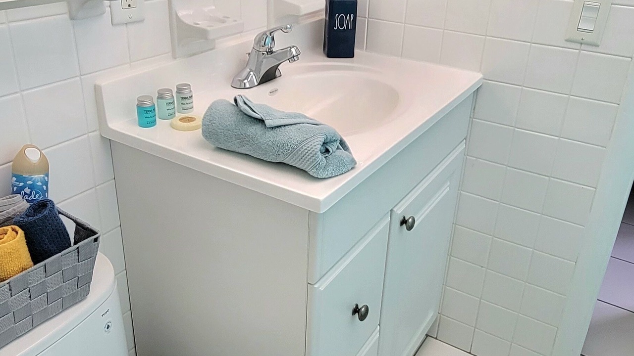 Photo of Bathroom in Harbor Village
