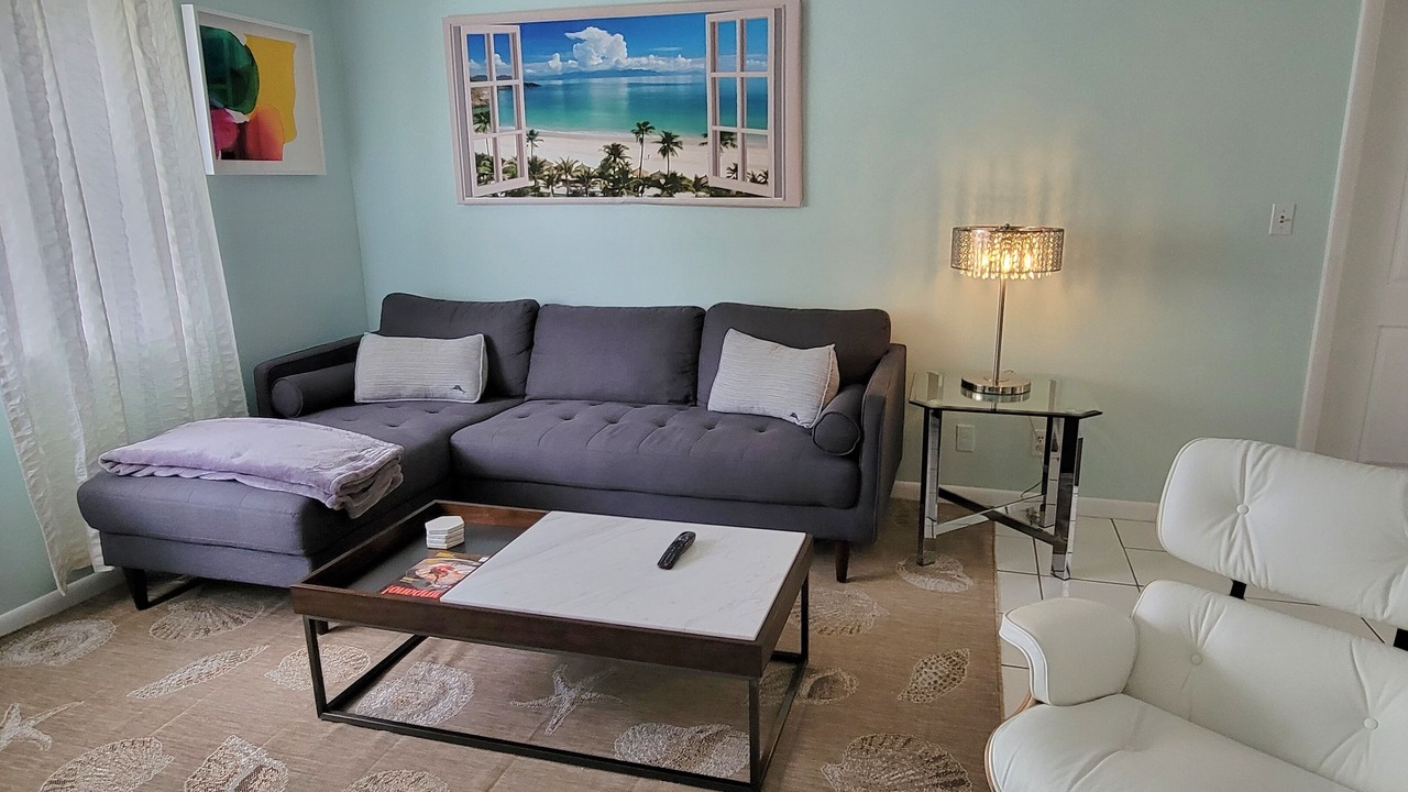 Photo of Livingroom in Harbor Village