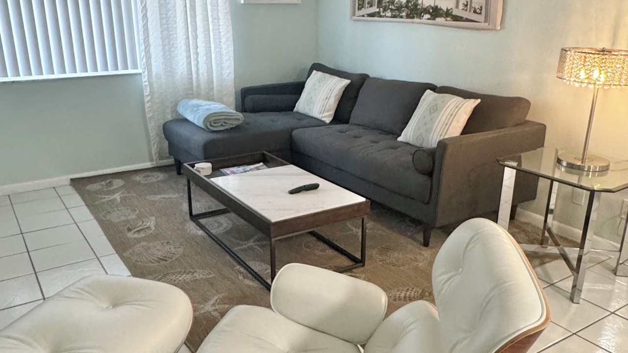 Photo of Livingroom in Harbor Village