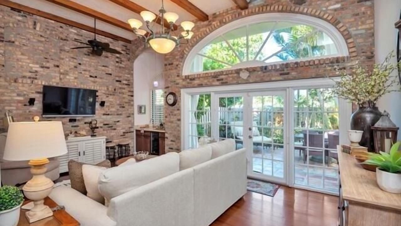 Photo of Livingroom in Deerfield Beach