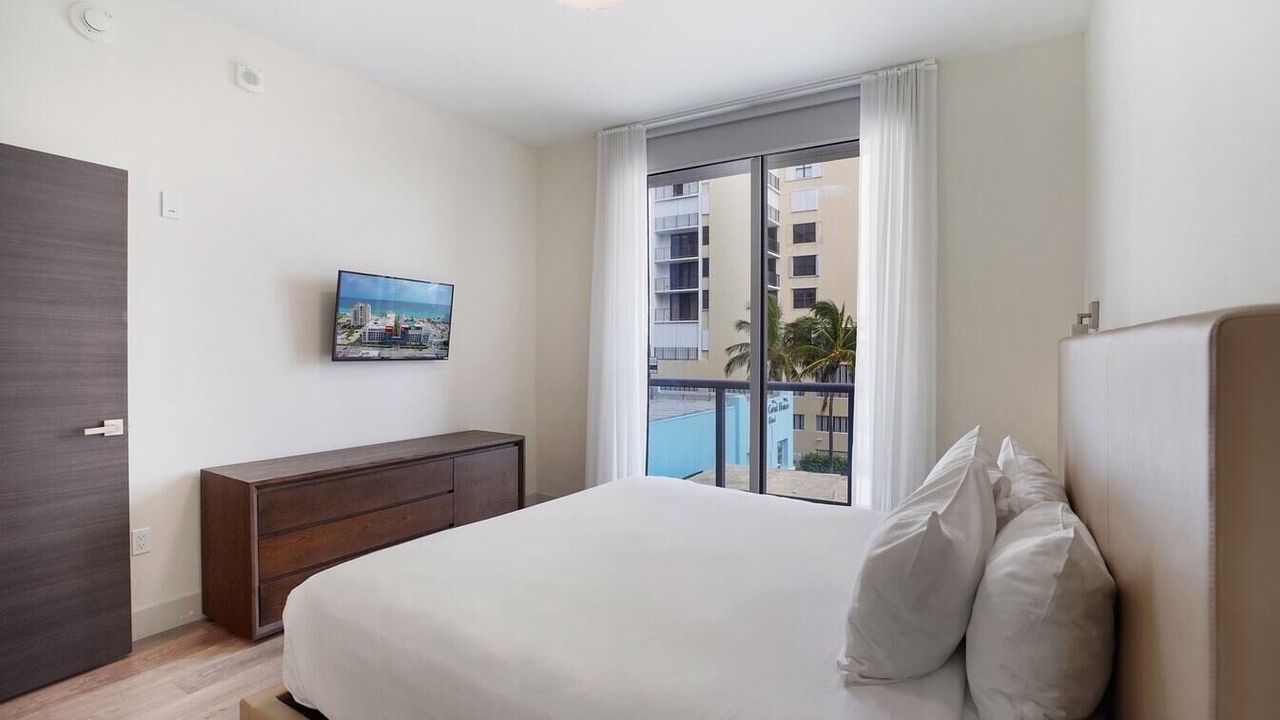 Photo of Bedroom in Hollywood