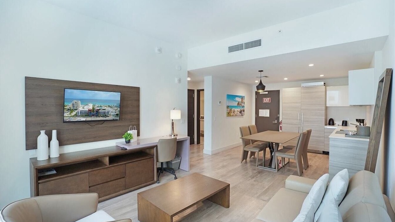 Photo of Livingroom in Hollywood