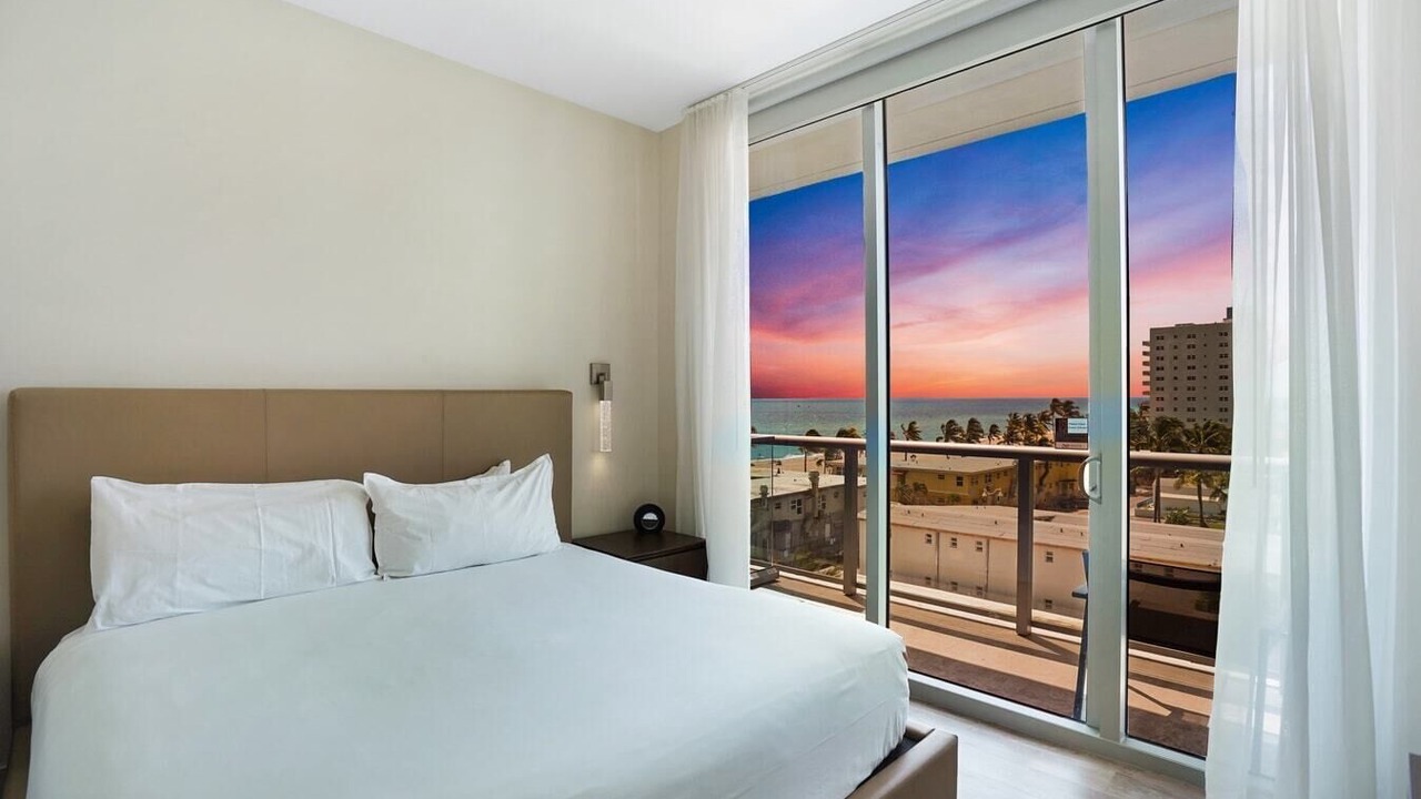 Photo of Bedroom in Hollywood