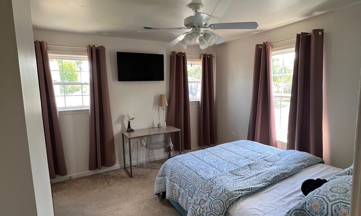 Photo of Bedroom in Issue