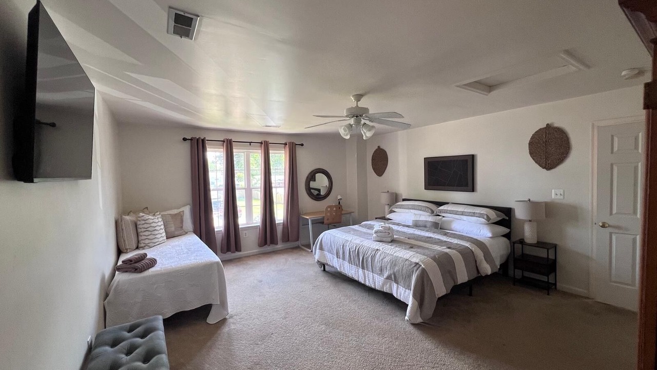 Photo of Bedroom in Issue