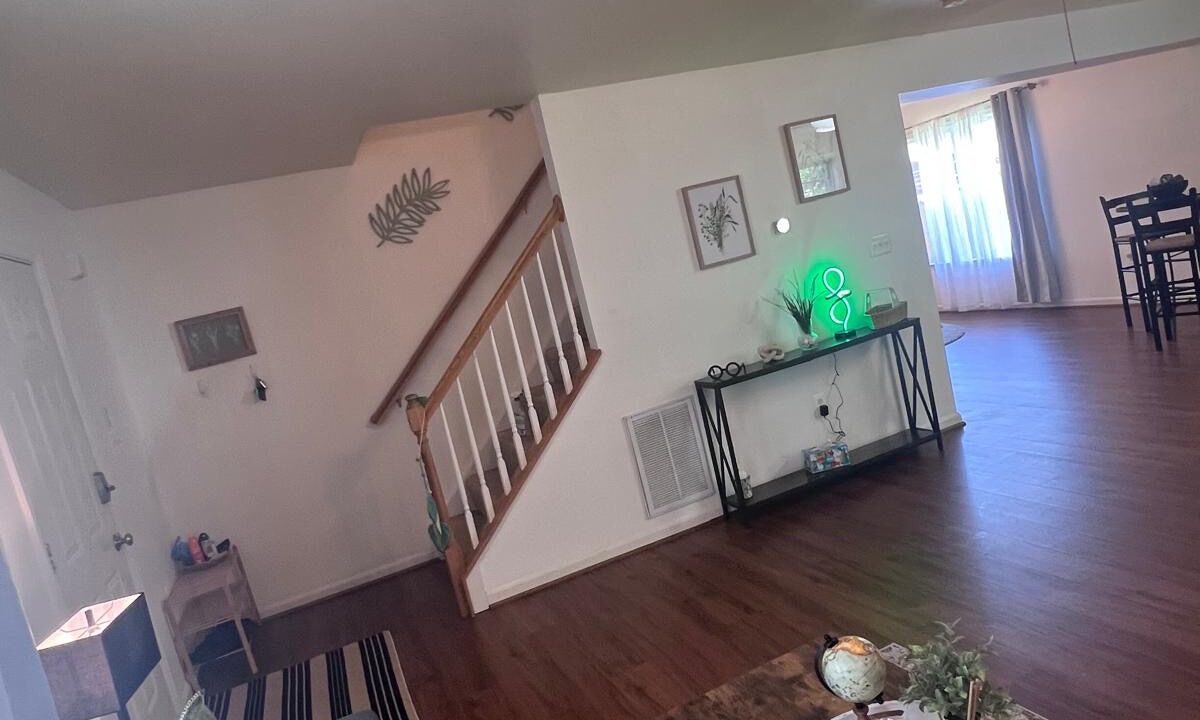 Photo of Livingroom in Issue