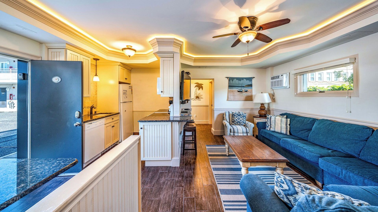 Photo of Livingroom in North End