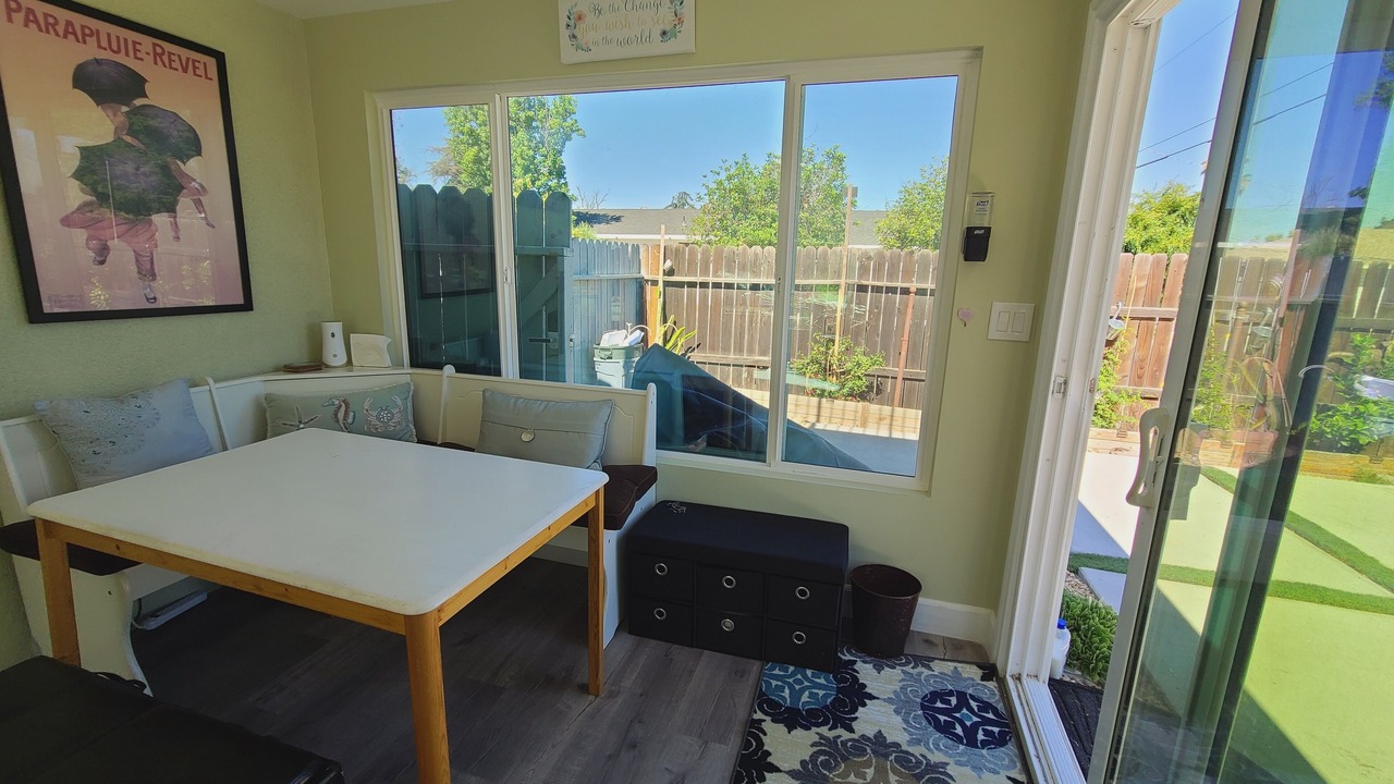 Photo of Livingroom in North Hollywood