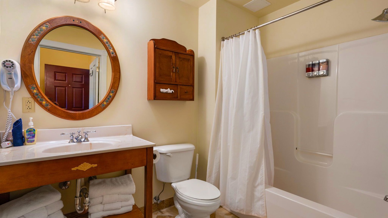 Photo of Bathroom in Edray