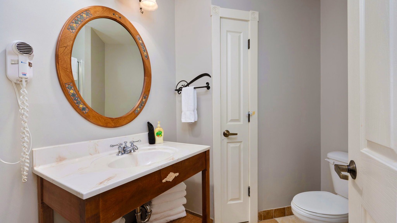 Photo of Bathroom in Edray
