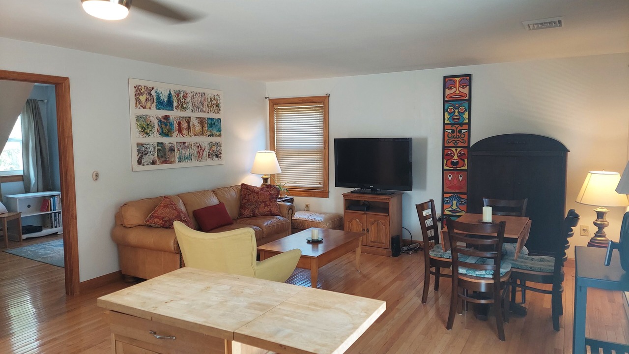 Photo of Livingroom in Milton