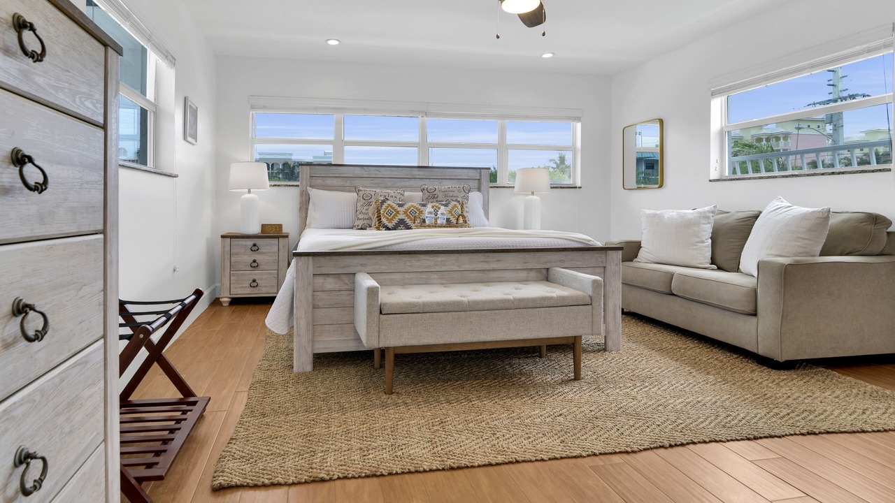 Photo of Bedroom in Deerfield Beach