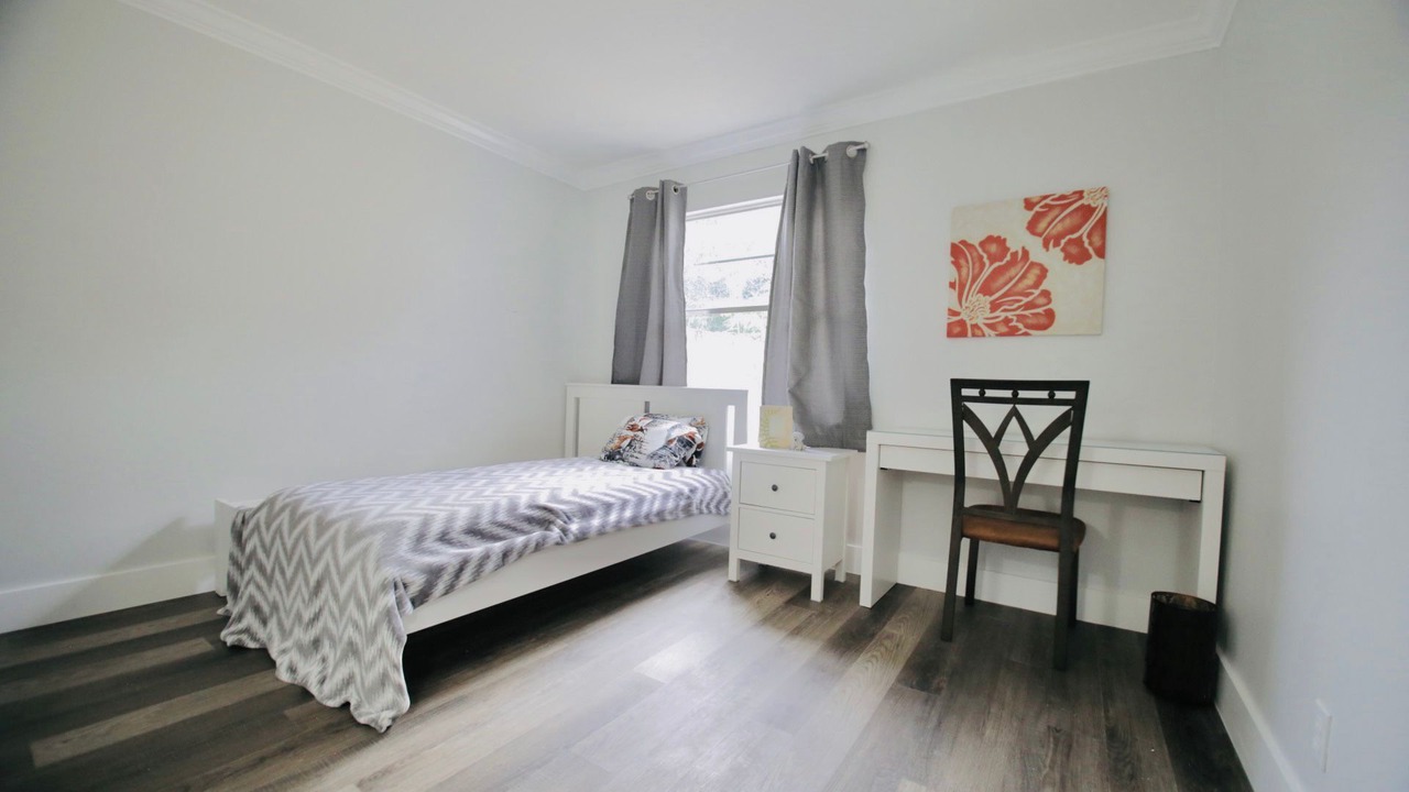 Photo of Bedroom in Pompano Beach