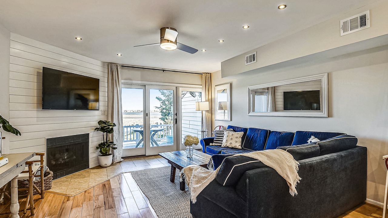 Photo of Livingroom in Fenwick Landing