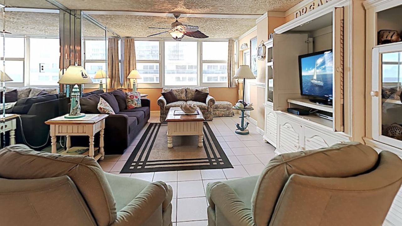 Photo of Livingroom in Galt Mile