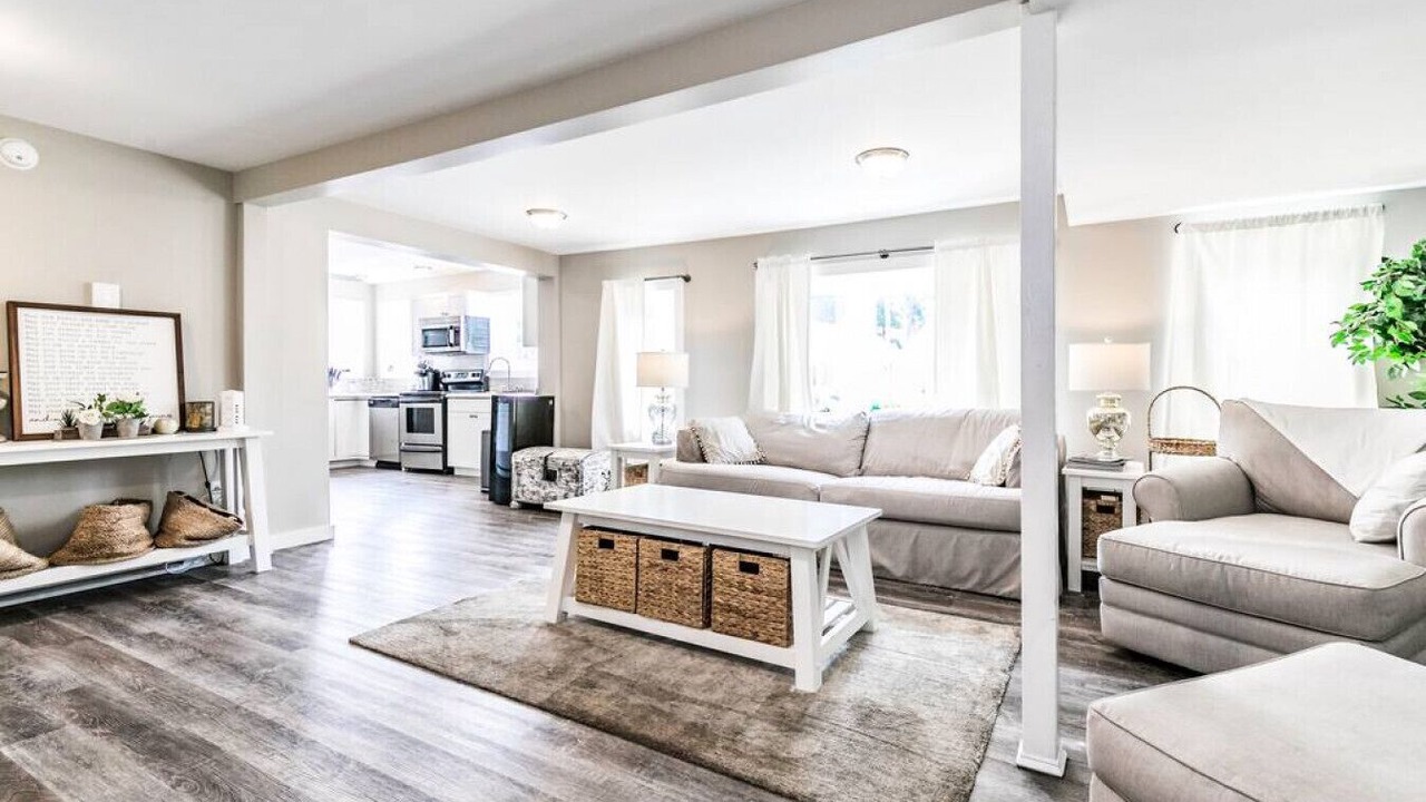 Photo of Livingroom in Verona Beach