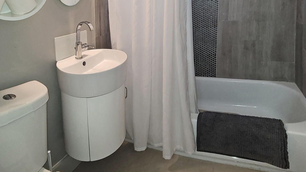 Photo of Bathroom in North Miami Beach