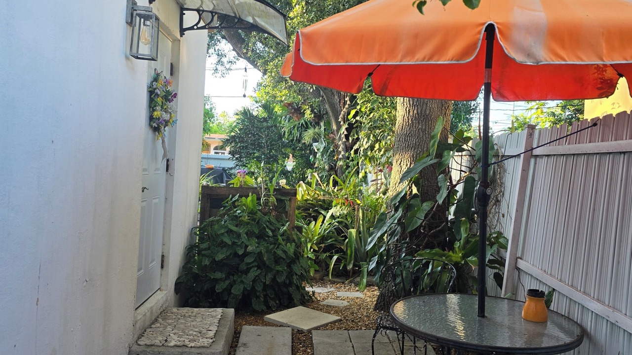 Photo of Patio Balcony in North Miami Beach