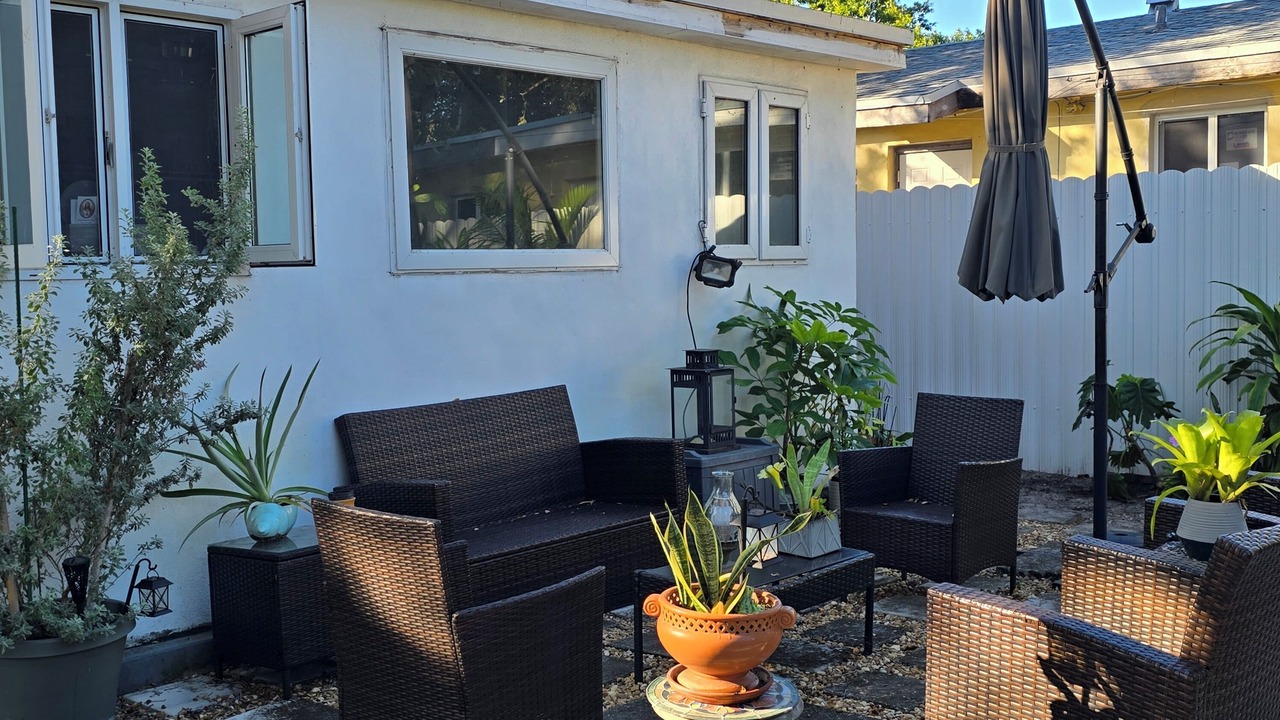 Photo of Patio Balcony in North Miami Beach