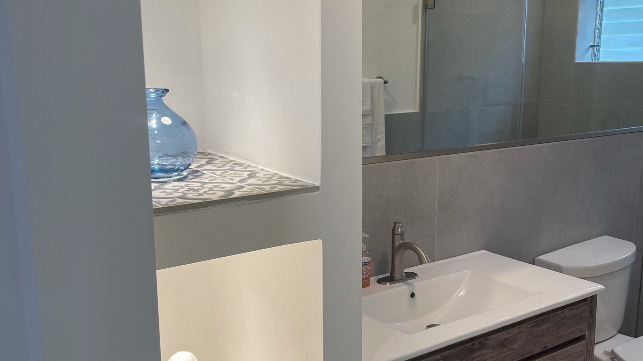 Photo of Bathroom in Hollywood
