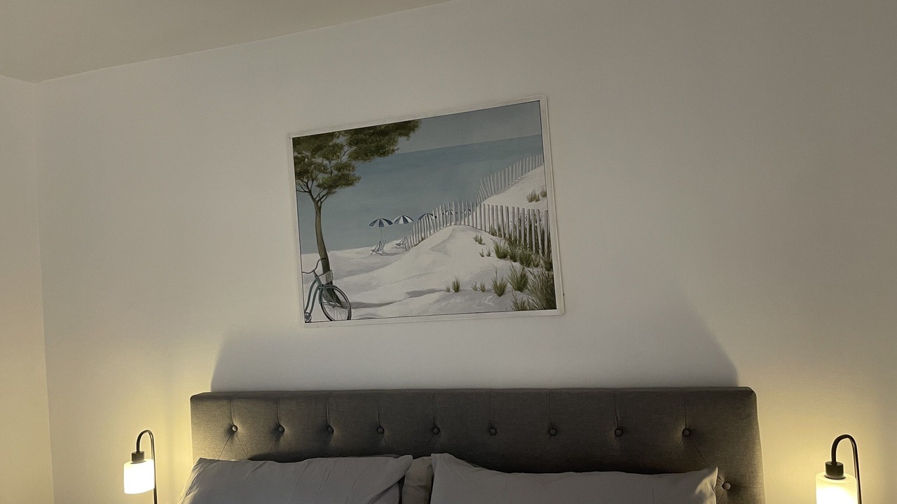 Photo of Bedroom in Hollywood