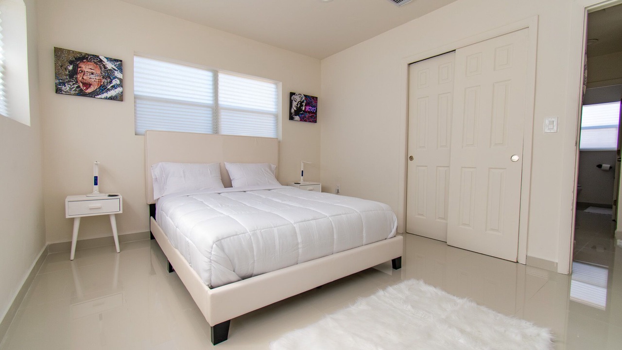Photo of Bedroom in Royal Poinciana