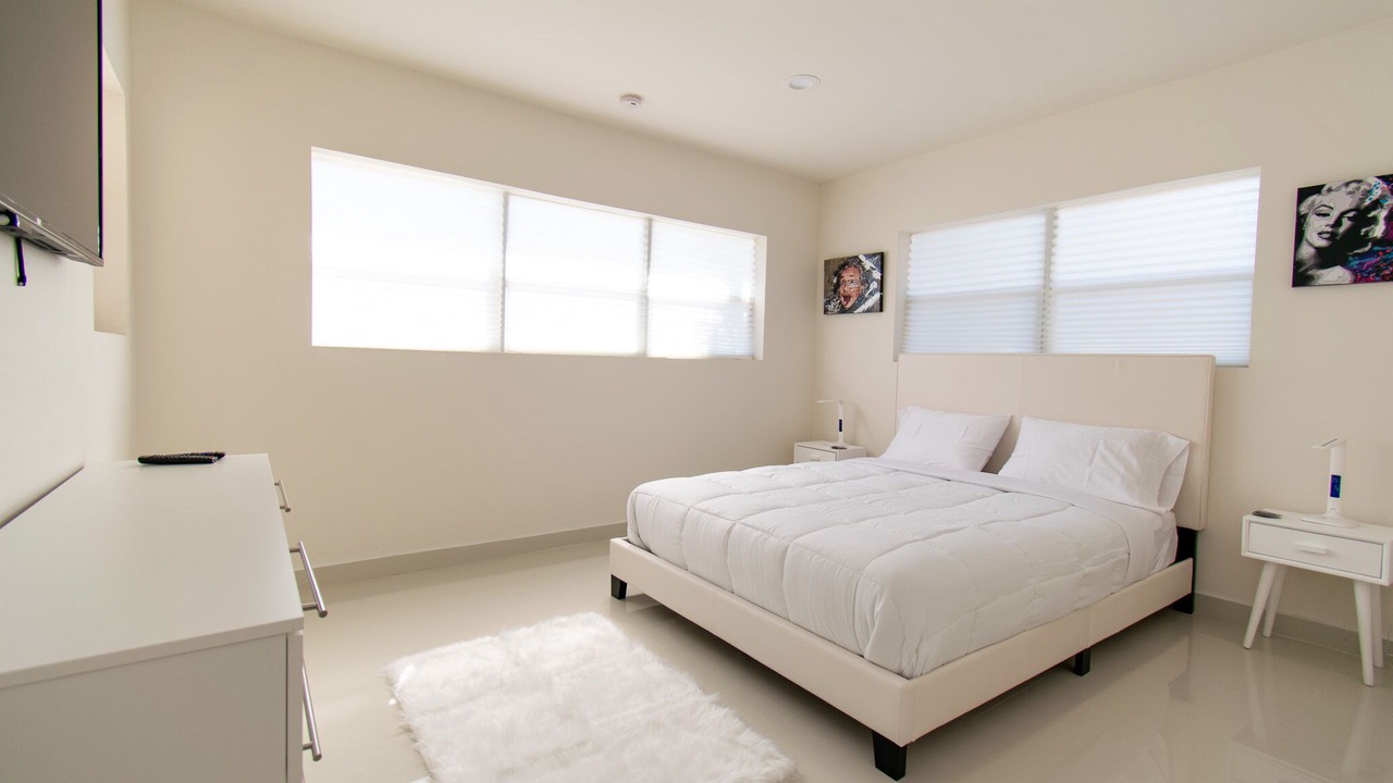 Photo of Bedroom in Royal Poinciana