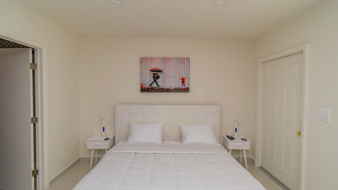 Photo of Bedroom in Royal Poinciana