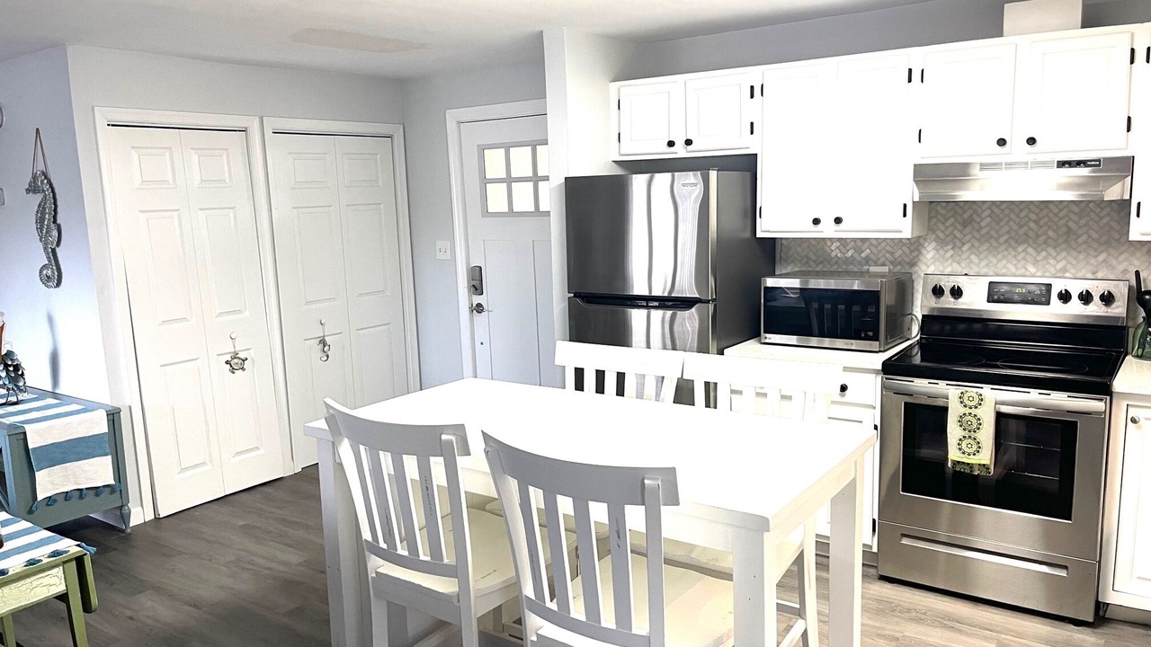 Photo of Kitchen in Caine Woods