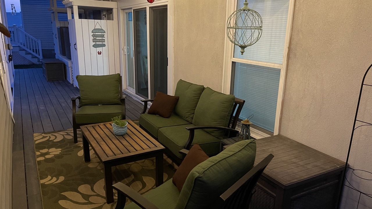 Photo of Patio Balcony in Caine Woods