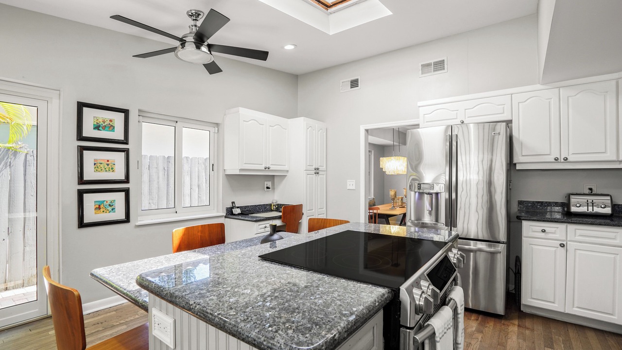 Photo of Kitchen in Lauderdale Beach