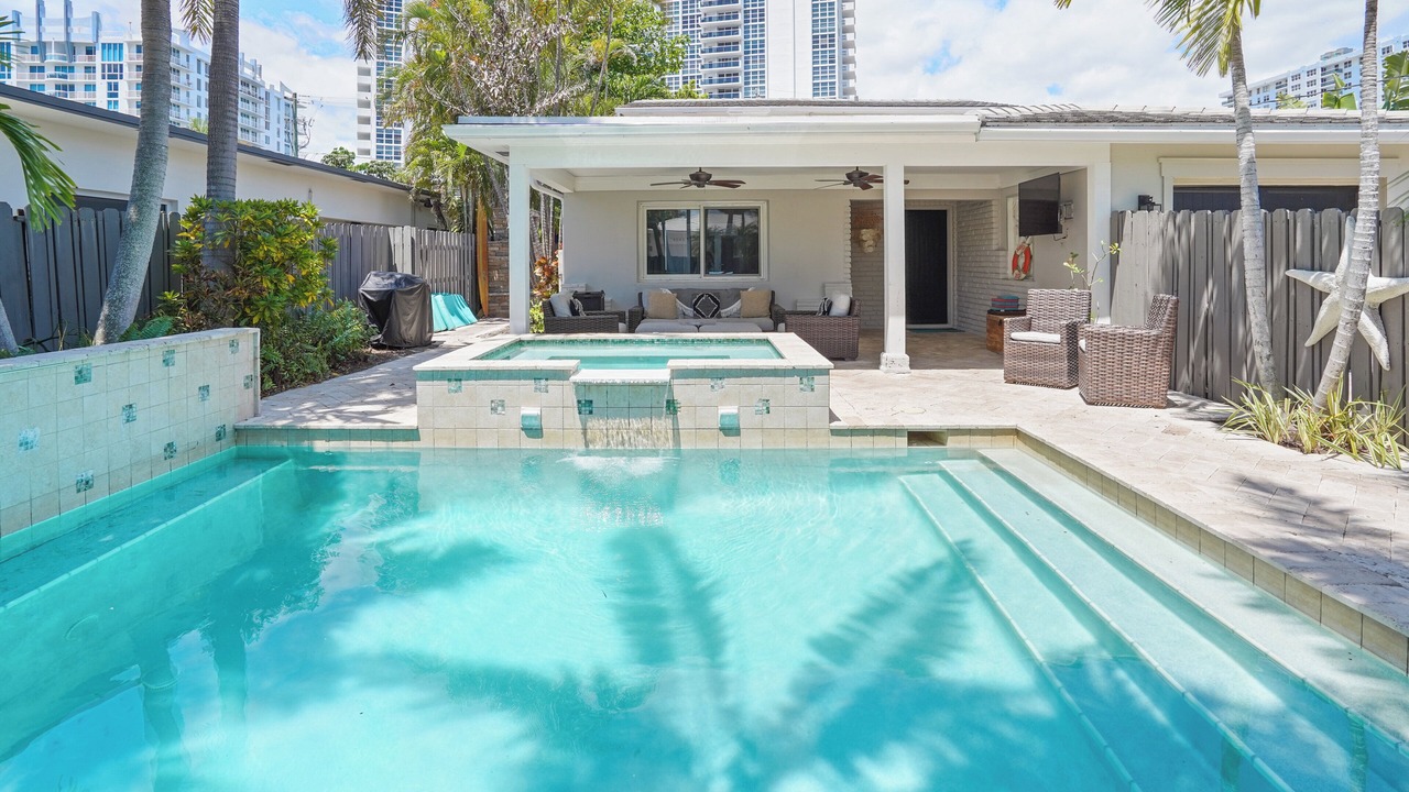 Photo of Outdoor in Lauderdale Beach
