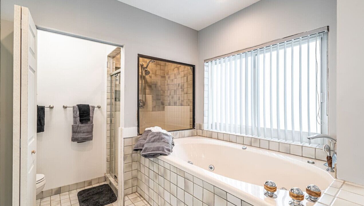 Photo of Bathroom in Harbor Beach