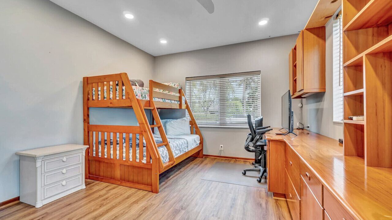 Photo of Bedroom in Harbor Beach